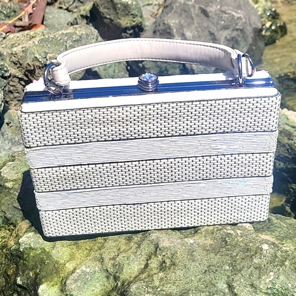 Mary frances spread your wings hummingbird bag - Picture 8 of 15